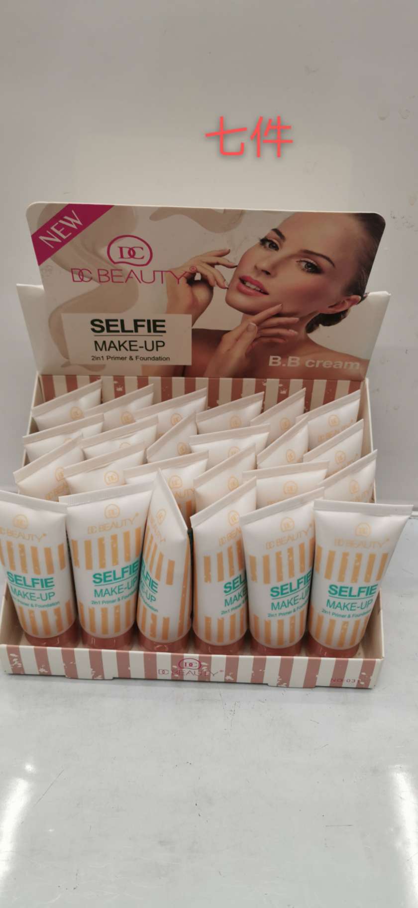 Direct sales from the manufacturer of light-colored tube foundation for facial makeup that does not smudge and concealer details Picture