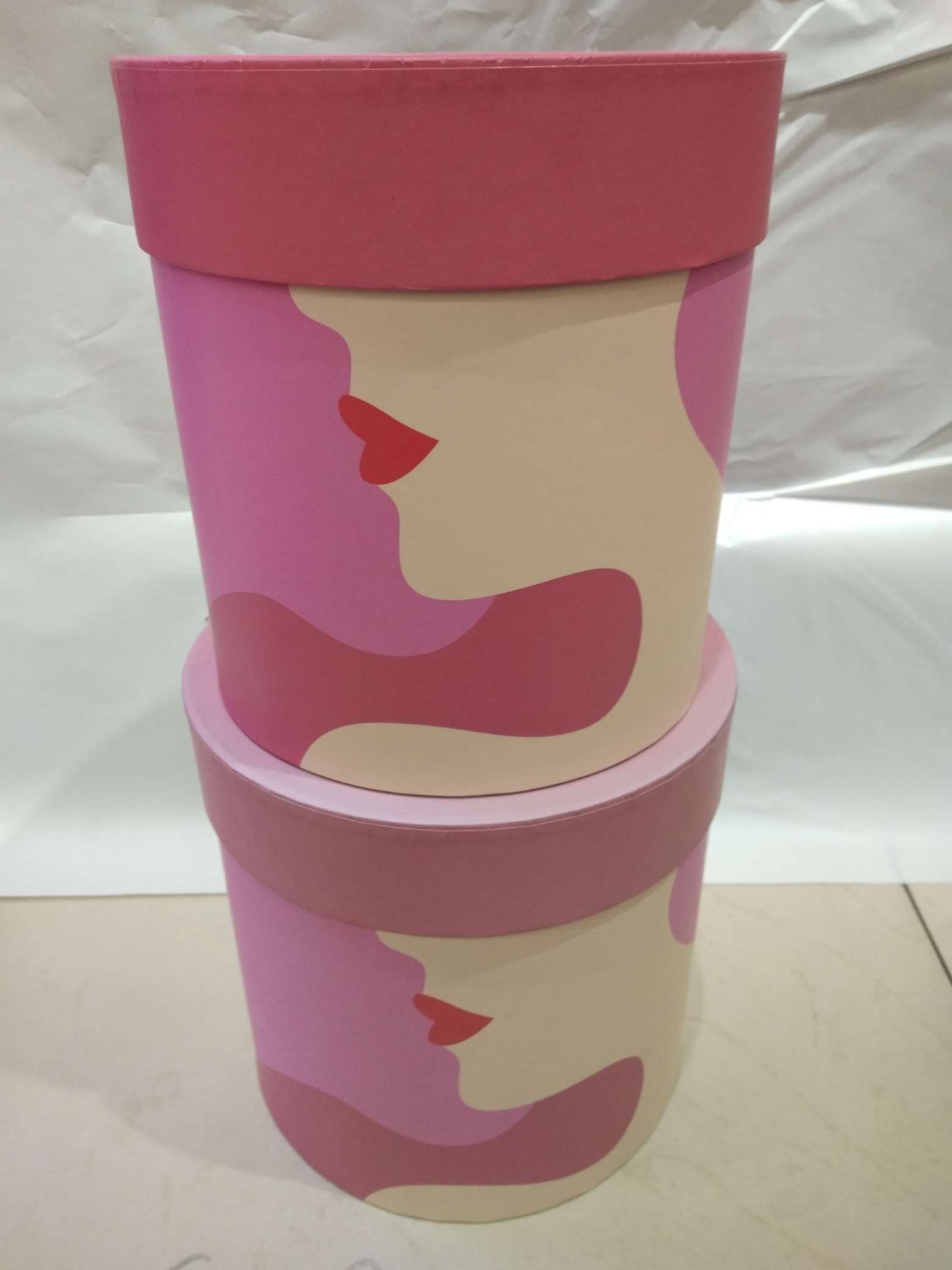 Queen Cylinder Gift Box, flower box and gift box