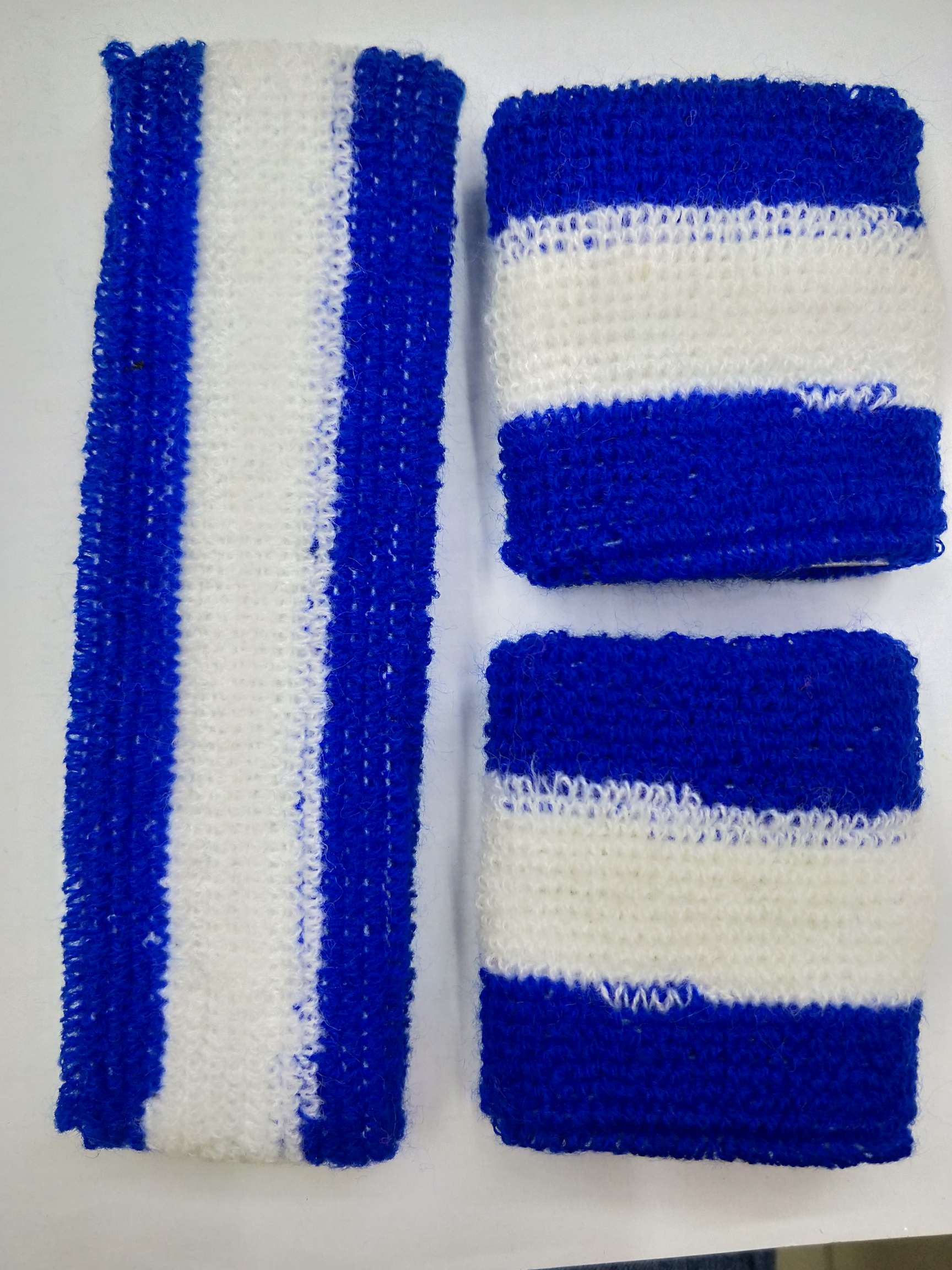 White colored head with wrist protector, regular color 8-9, starting quantity 200 bags, 12 small bags into 1 big bag thumbnail