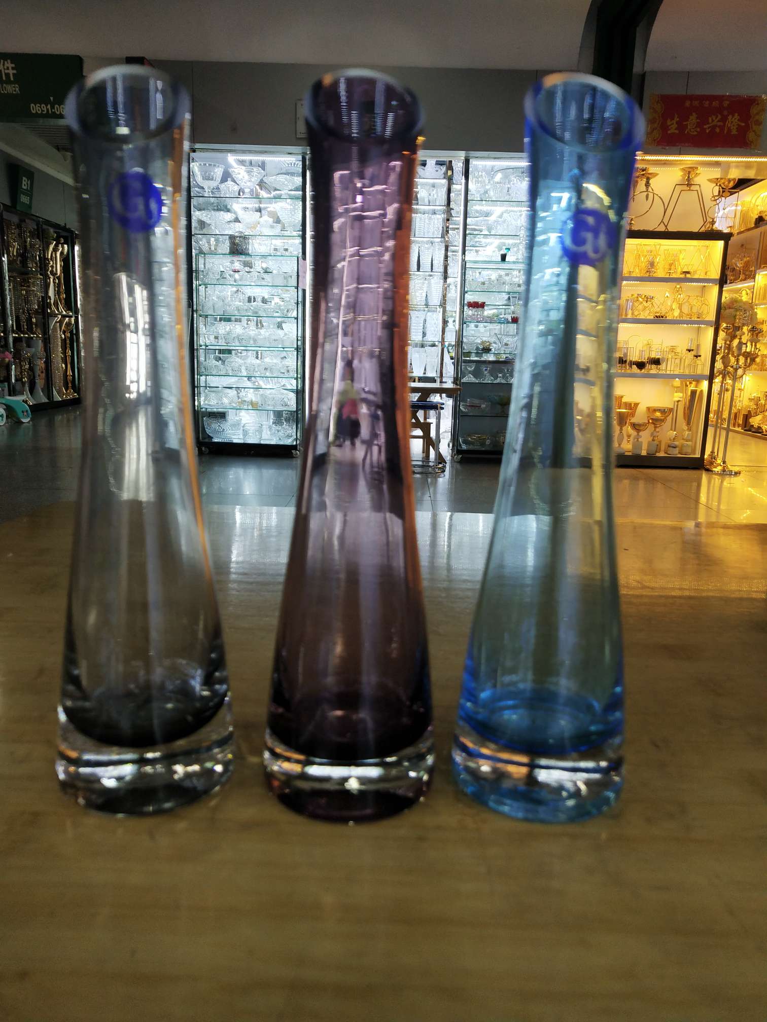 Manufacturer direct wholesale color primary glass small single vase sitting room table decorations thumbnail