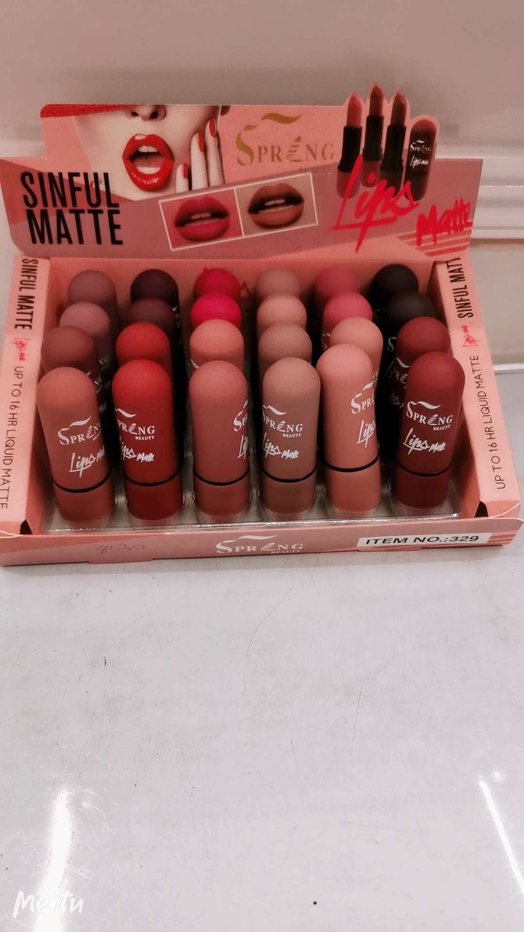 Display box, lipstick, lip care, facial pre-makeup care, beauty and cosmetic products factory direct sales Application Scenario
