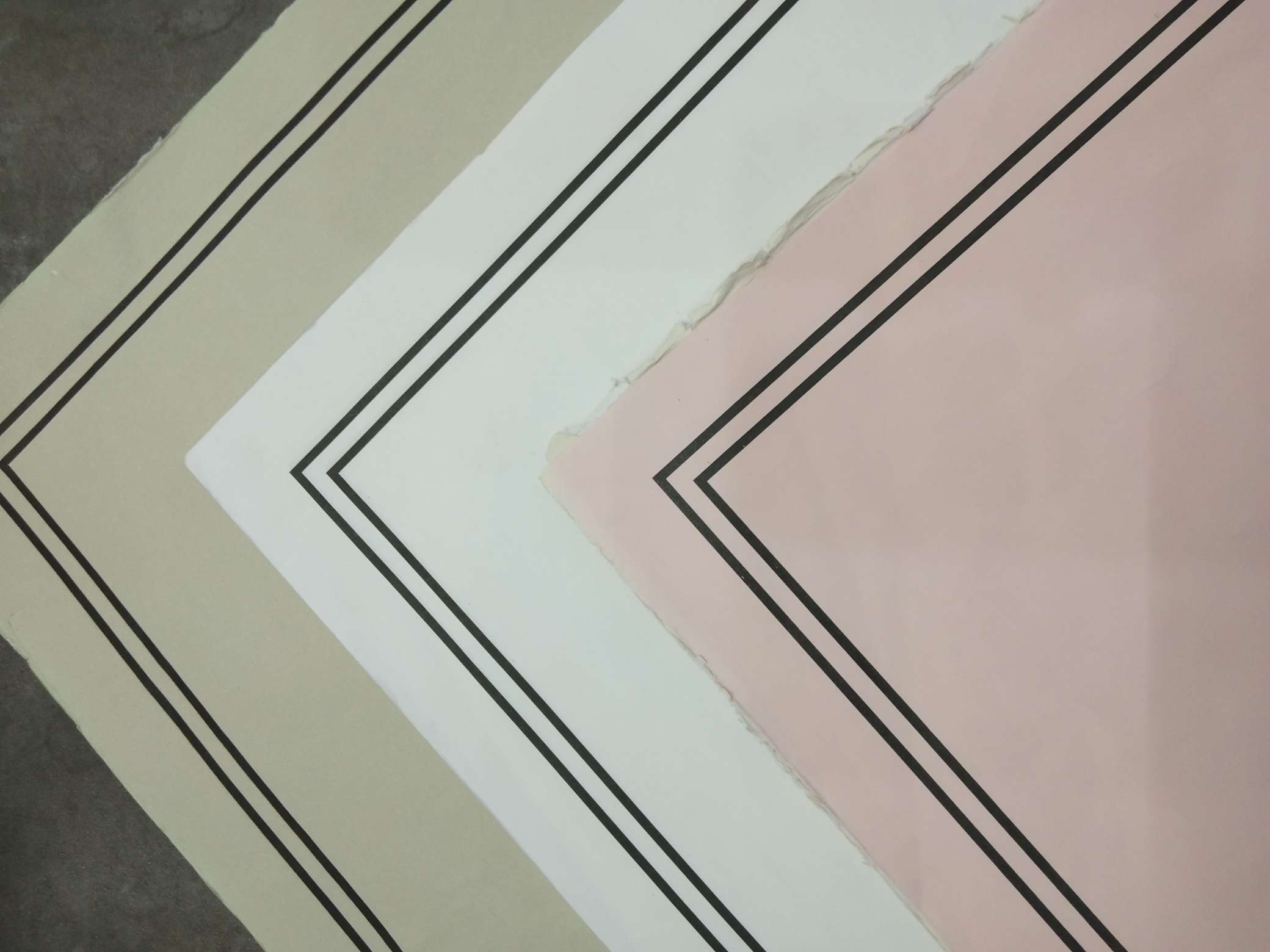 Double-sided border paper-wrapped flower paper for fresh flower packaging