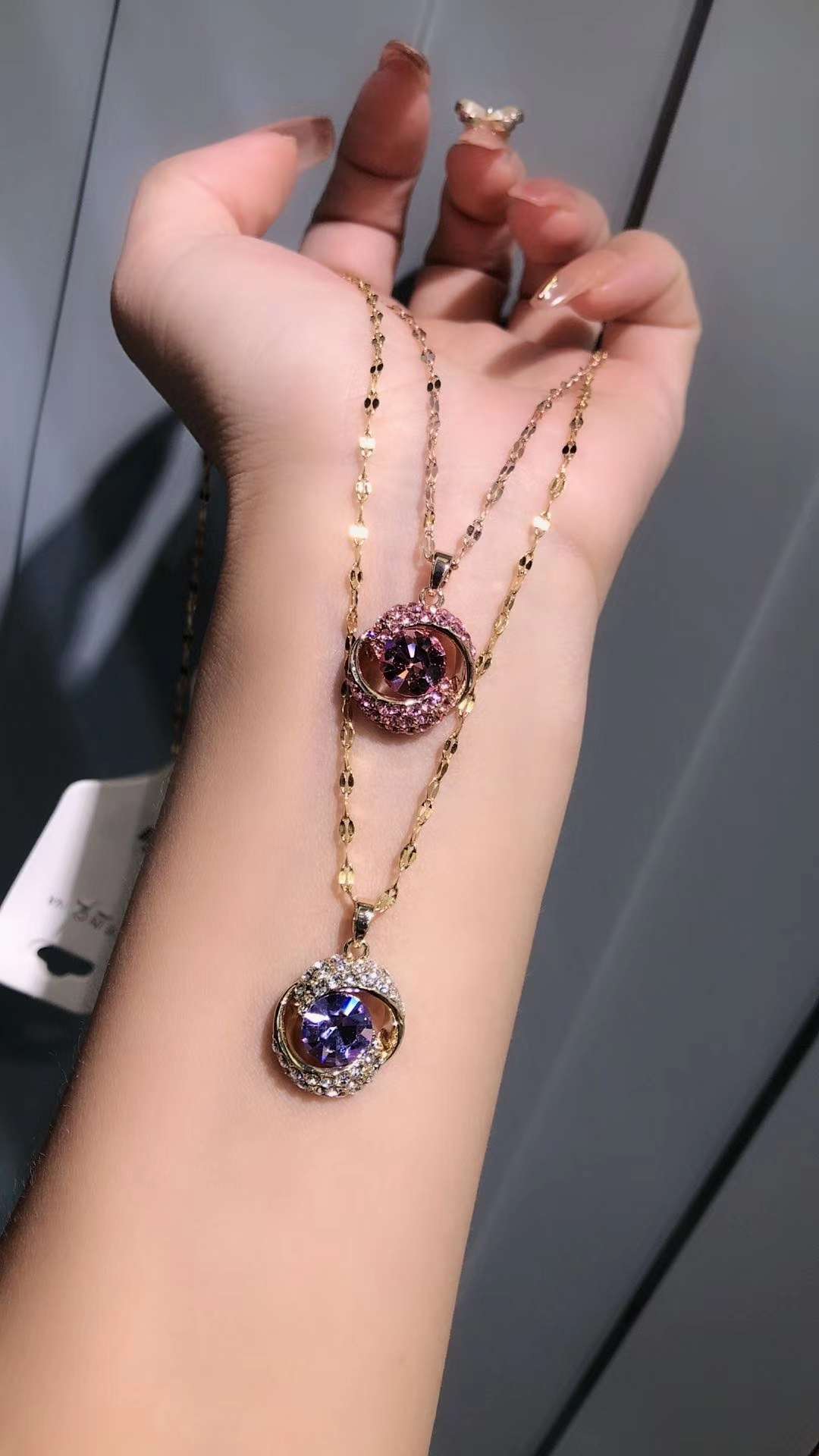 سلسلة الترقوة الكريستال