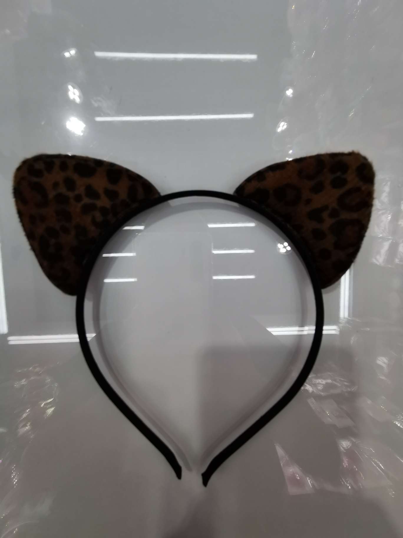 Leopard-print cat ear studs thumbnail