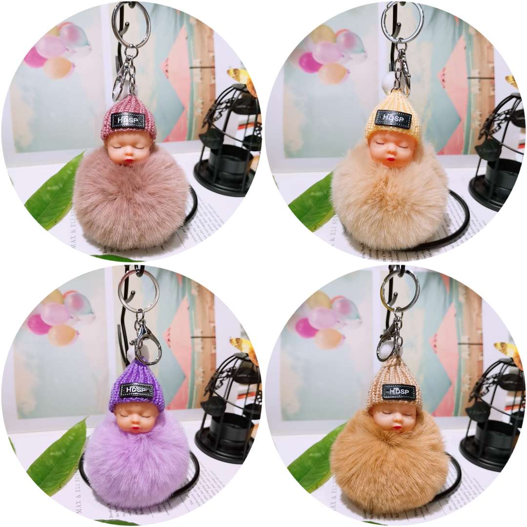 Cute pom-pom pendants, sleeping dolls, couple dolls, plush pendants, car keychains, bag accessories Application Scenario