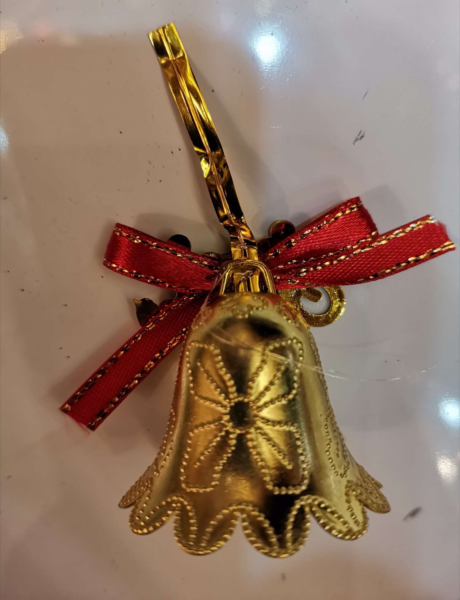 There are 6 Christmas pendants, each with a clock size of 3.2*3.8CM details Picture