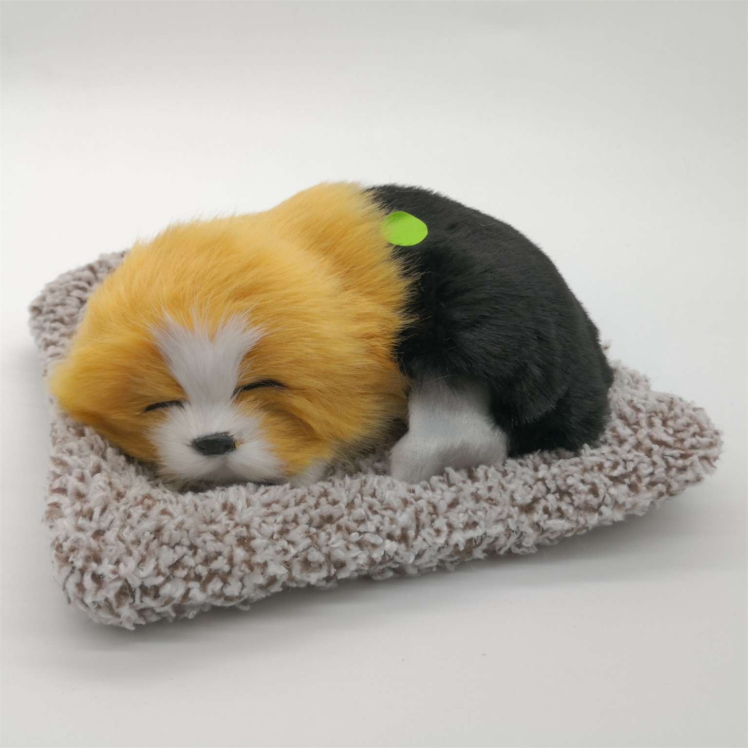 新戴 竹炭仿真小狗摆件除异味净化空气狗摆睡狗夜市地摊景区热销白底实物图