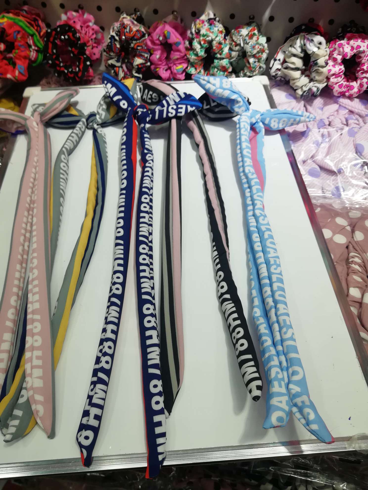 Long streamers
