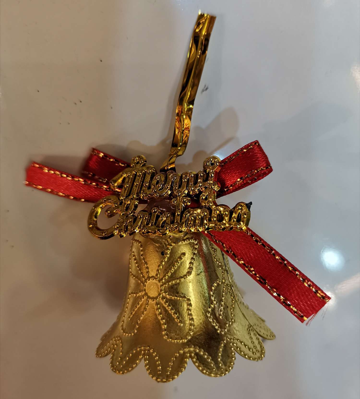 There are 6 Christmas pendants, each with a clock size of 3.2*3.8CM Specification image