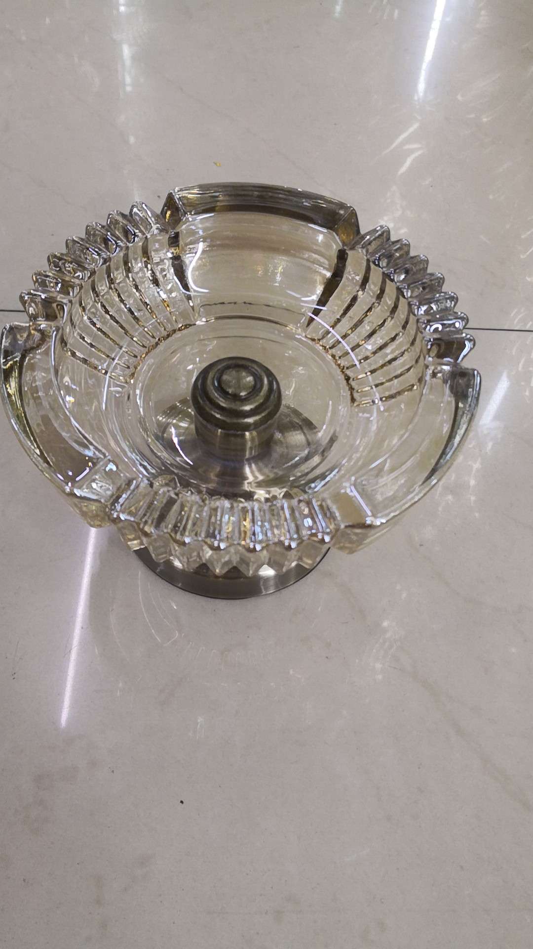 Small three-lobe ashtray thumbnail