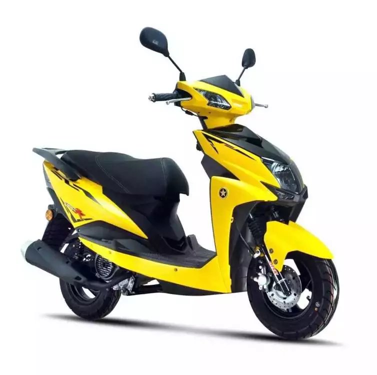 Coche de gasolina con collar