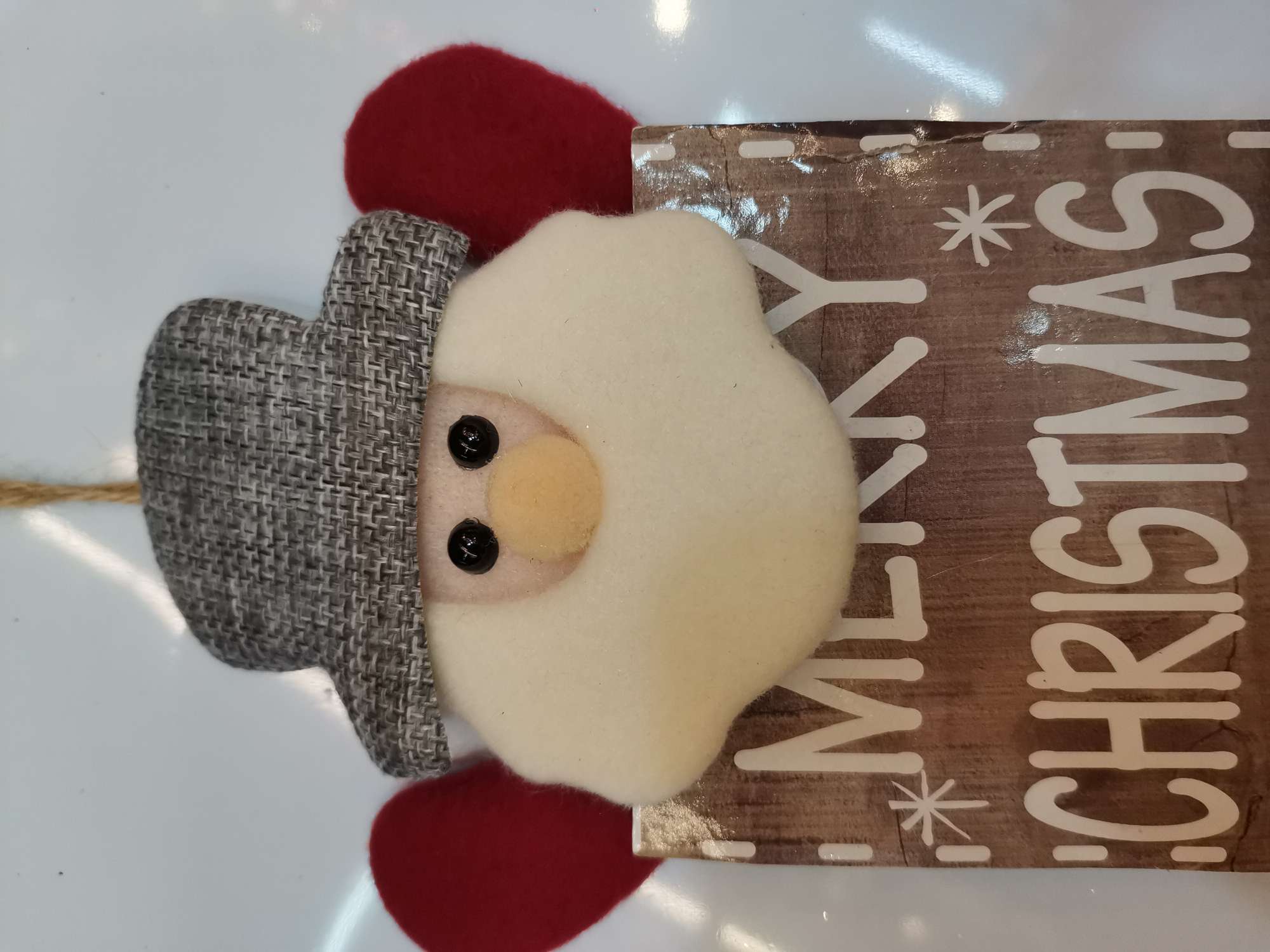 The Santa Claus pendant is 12.5*28CM in English Application Scenario