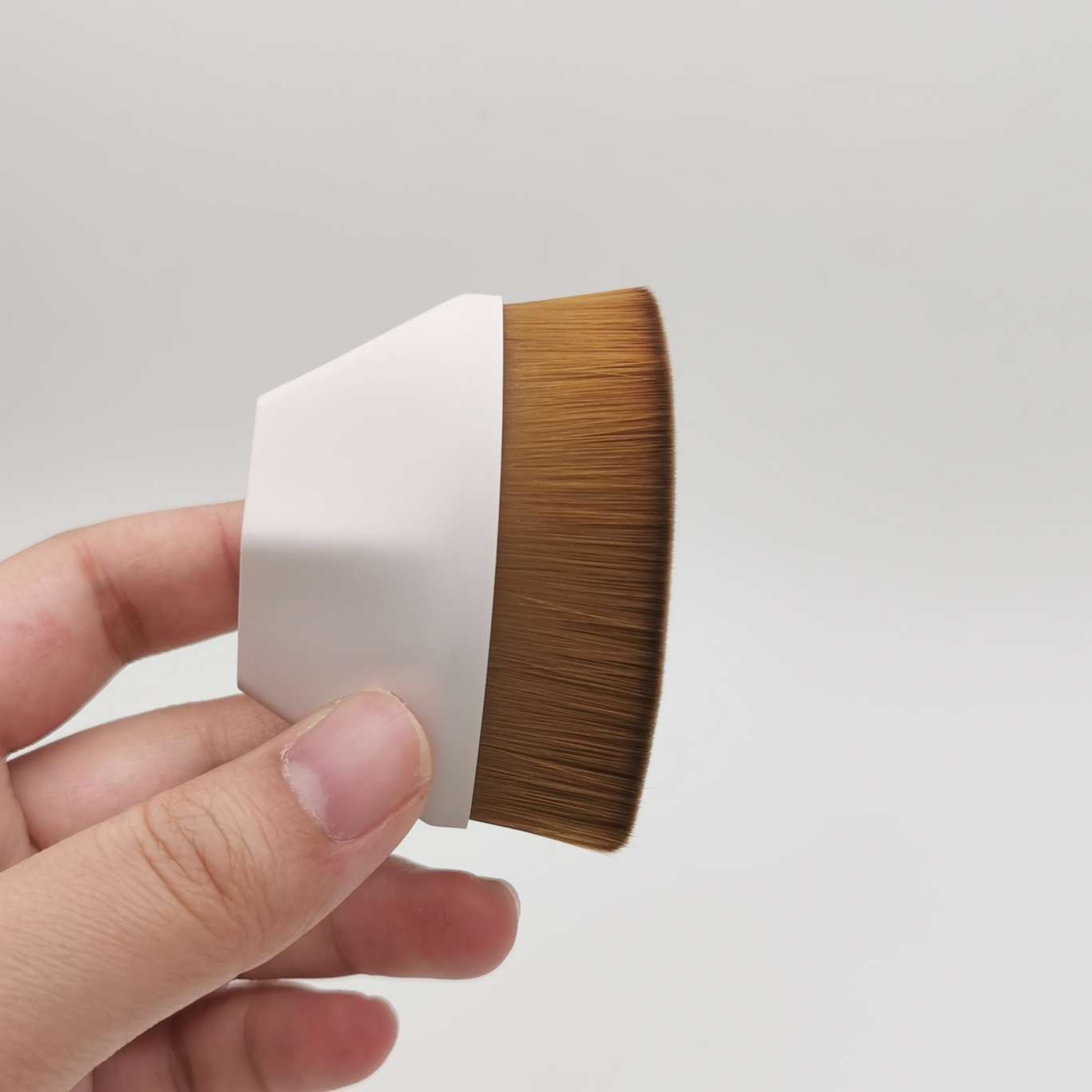 No. 55 Internet celebrity brush, blush brush, foundation brush, makeup brush, brush holder factory direct sales undefined