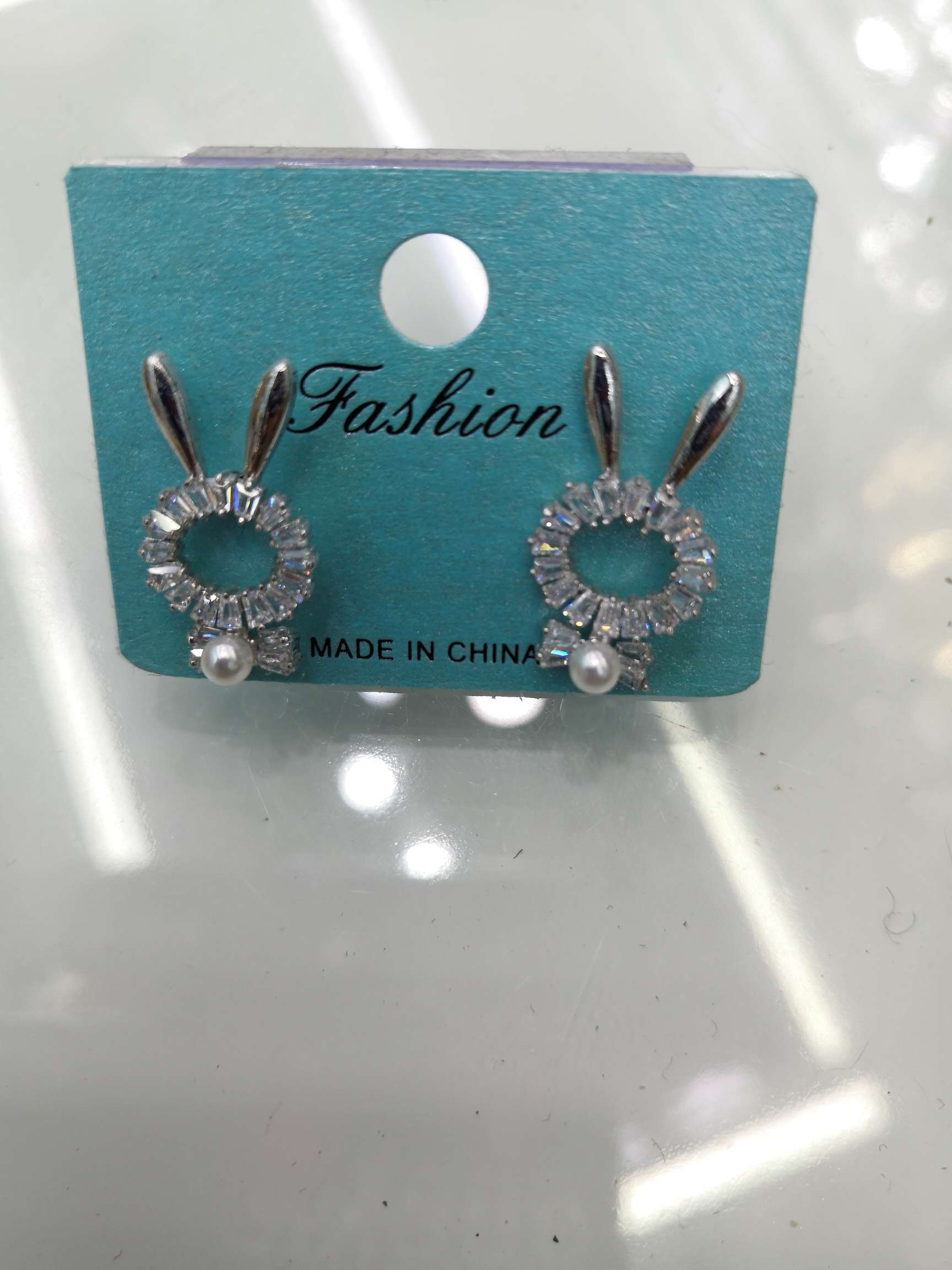 兔子头加方形锆石铜耳环
