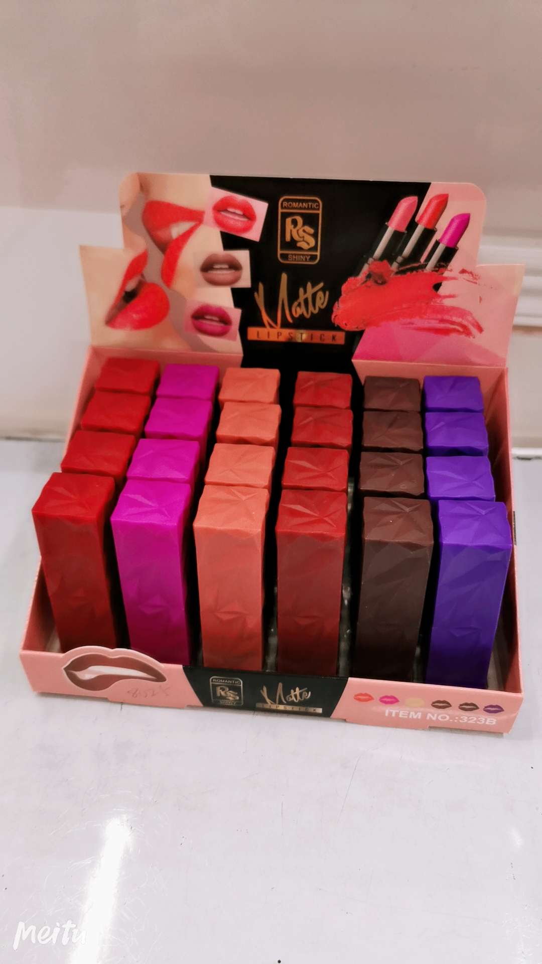 Display box, lipstick, lip care, facial pre-makeup care, beauty and cosmetic products factory direct sales Item Picture