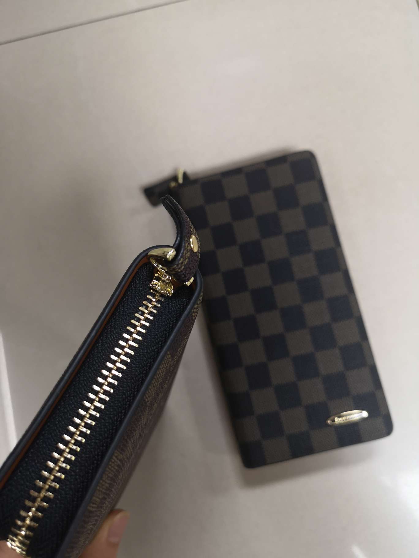 男士单拉手包产品图