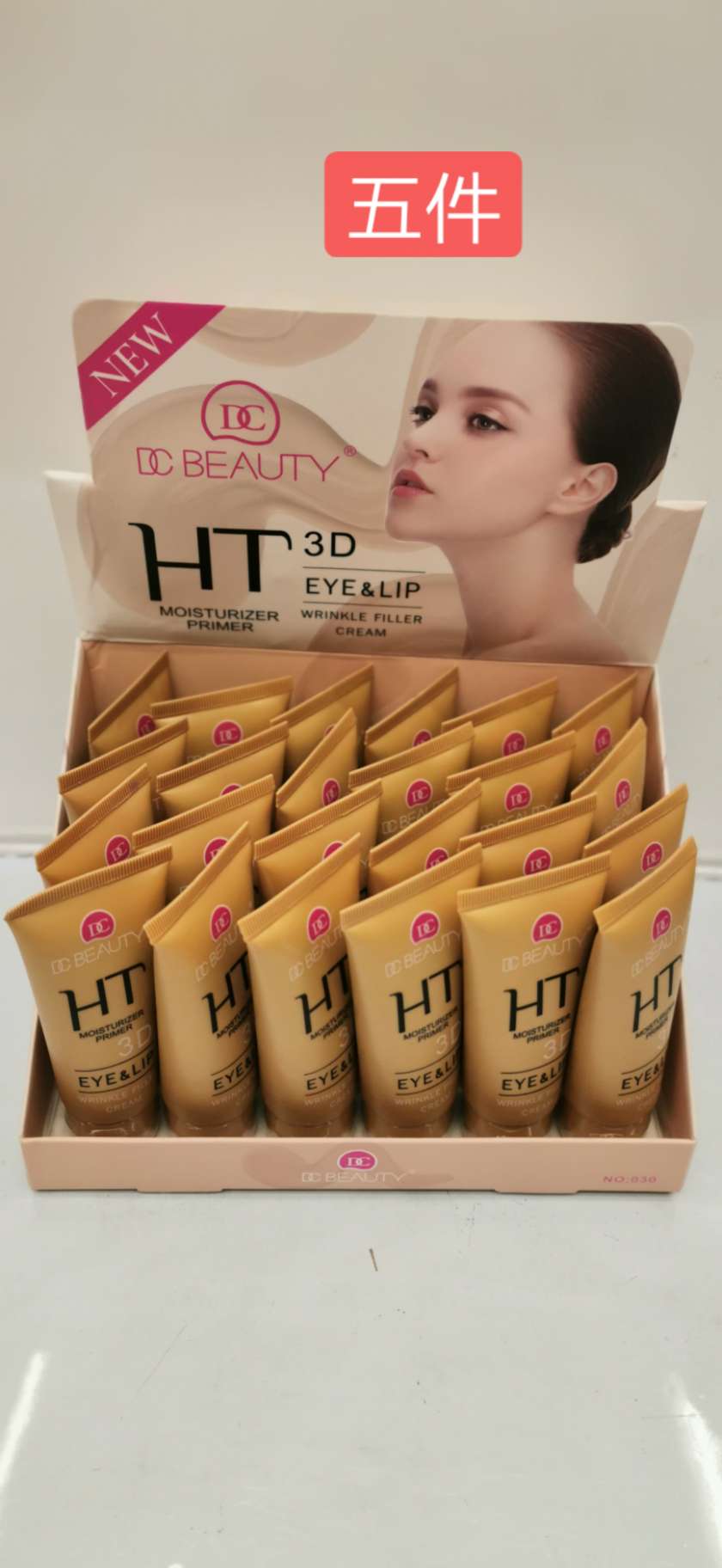 Direct sales from the manufacturer of light-colored tube foundation for facial makeup that does not smudge and concealer Application Scenario