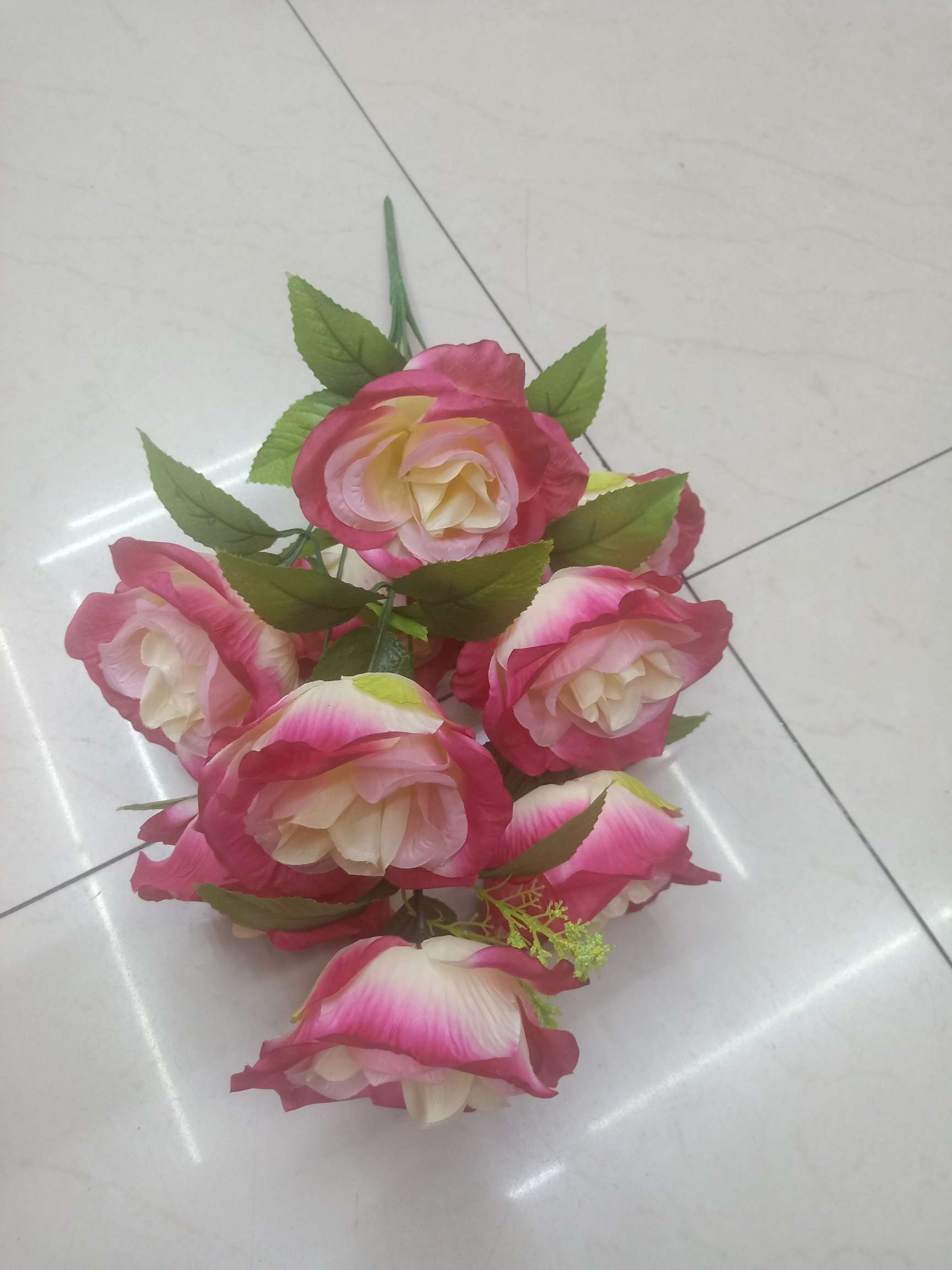 Artificial flowers, fake flowers, decorative flowers, diamond rose