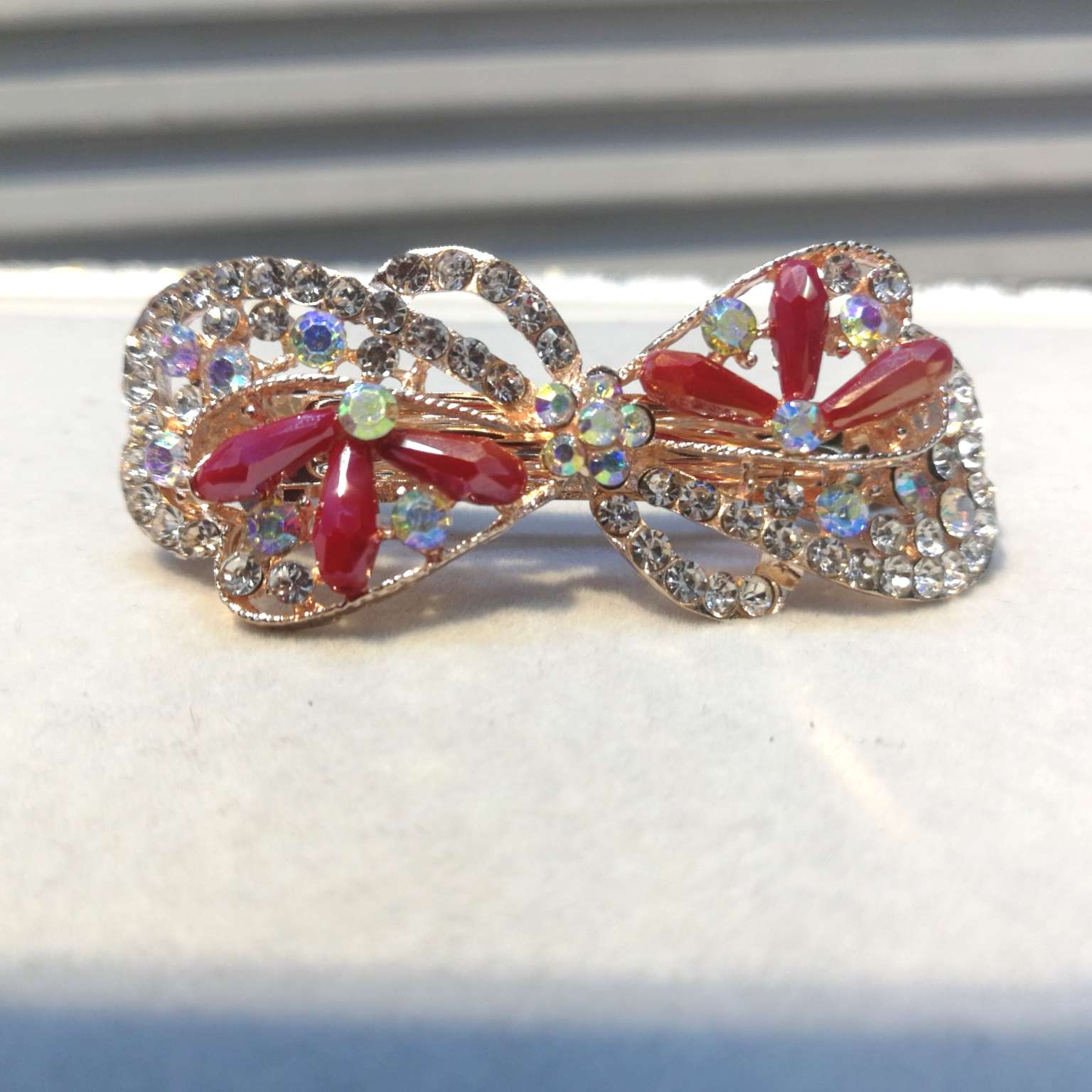 Black line top clip, Korean bow, banana clip, vertical clip, ponytail clip, hair clip, small anti-slip vertical clip, water diamond hair accessory, large Japanese and Korean hair clip, headwear, little Jinling accessory 410815 Specification image