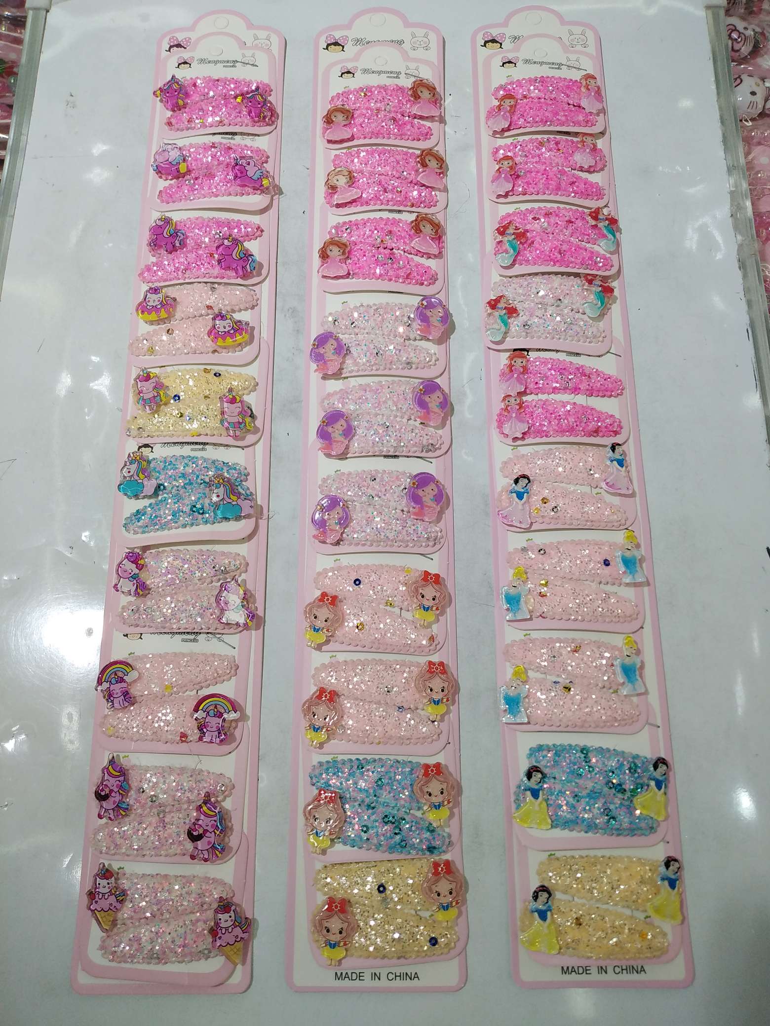 Bright pink BB clip thumbnail