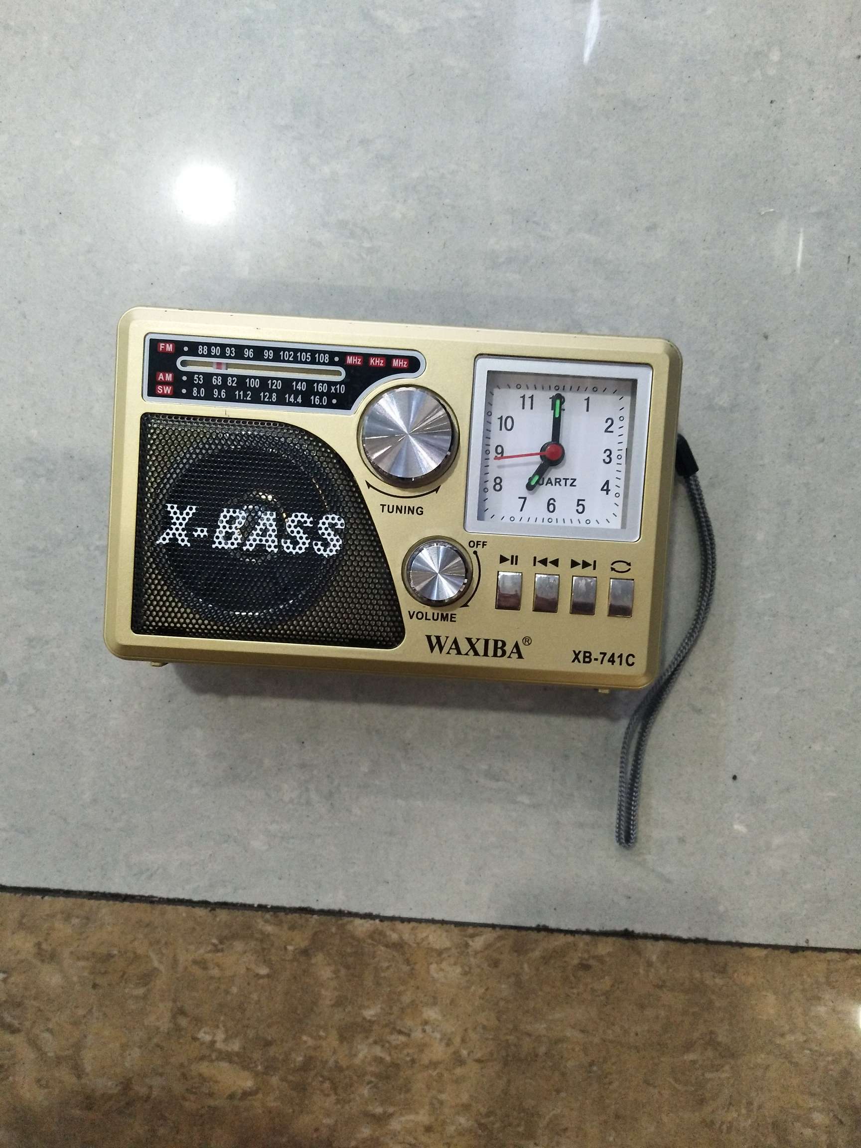 741C Charging card Radio with light and clock
