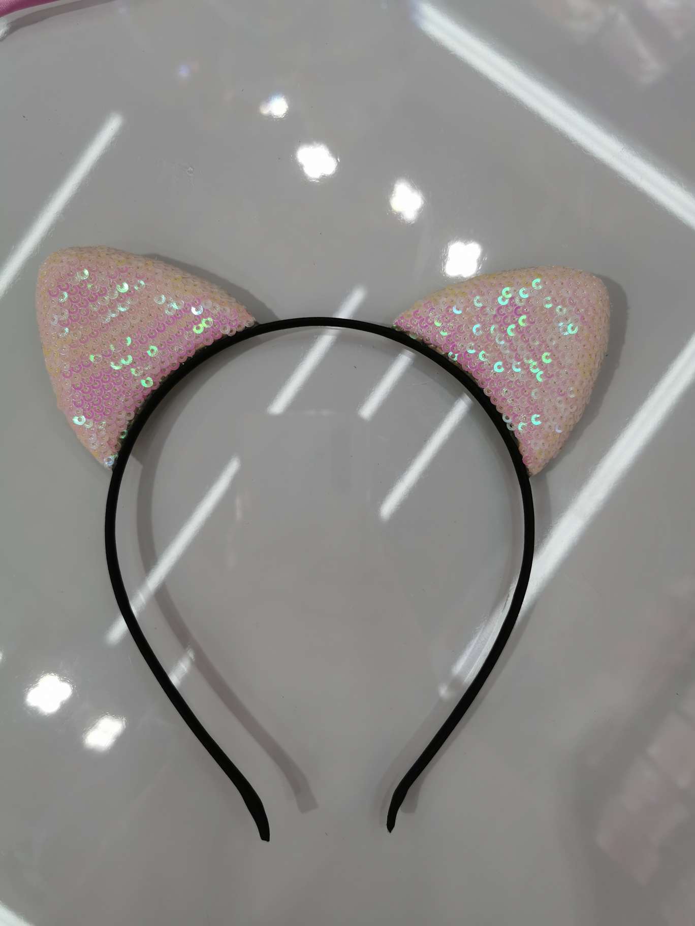 Tight sequins for cat ear studs thumbnail