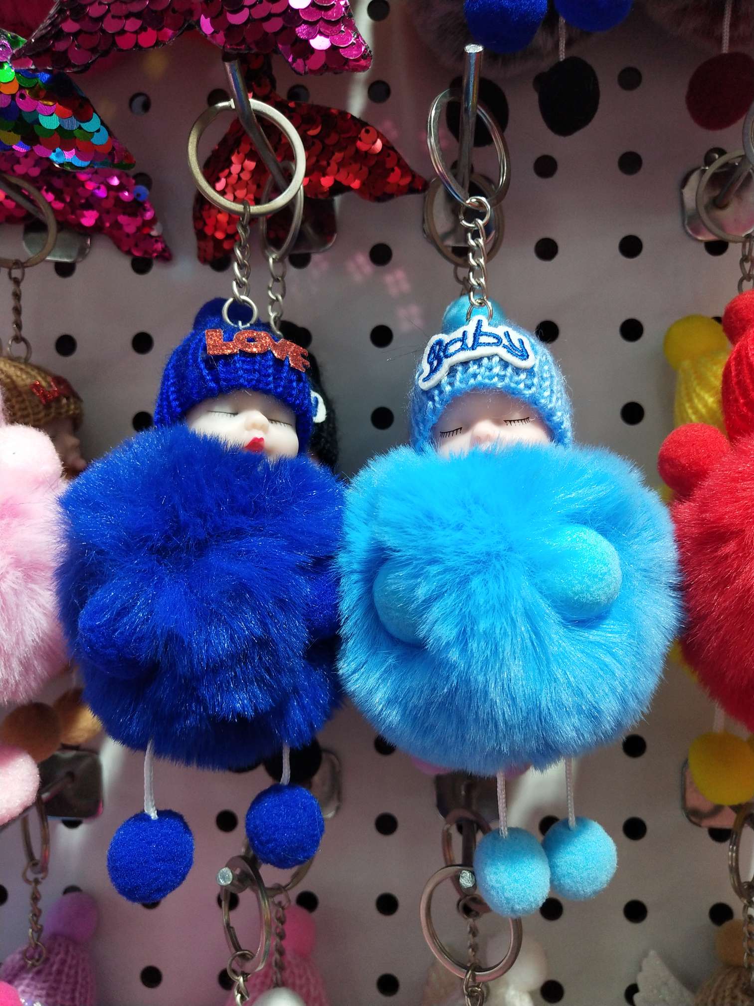 吊脚睡娃，600个起批；快递费自付。