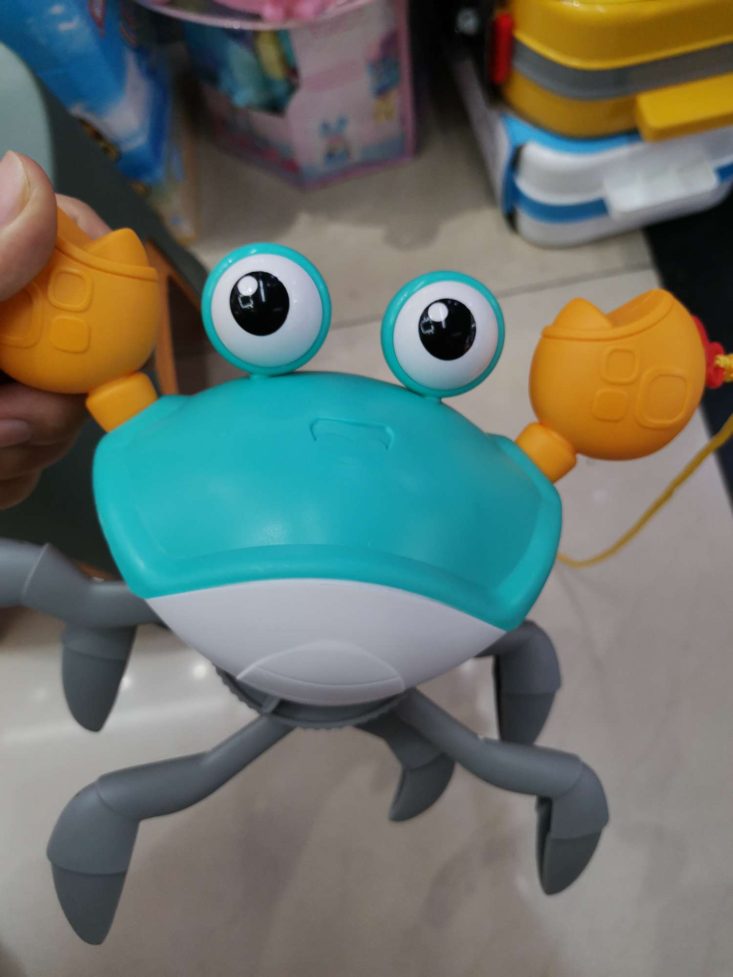 地摊热卖抖音爆款网红新品水陆两用螃蟹牵绳螃蟹上链戏水玩具一件装60个细节图