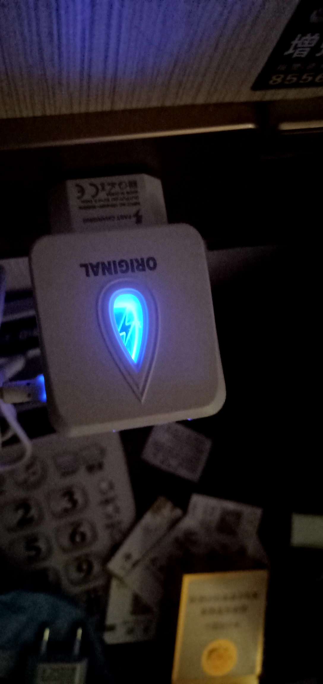 爆款带线充电器适用安卓充电器双孔安卓通用数据线