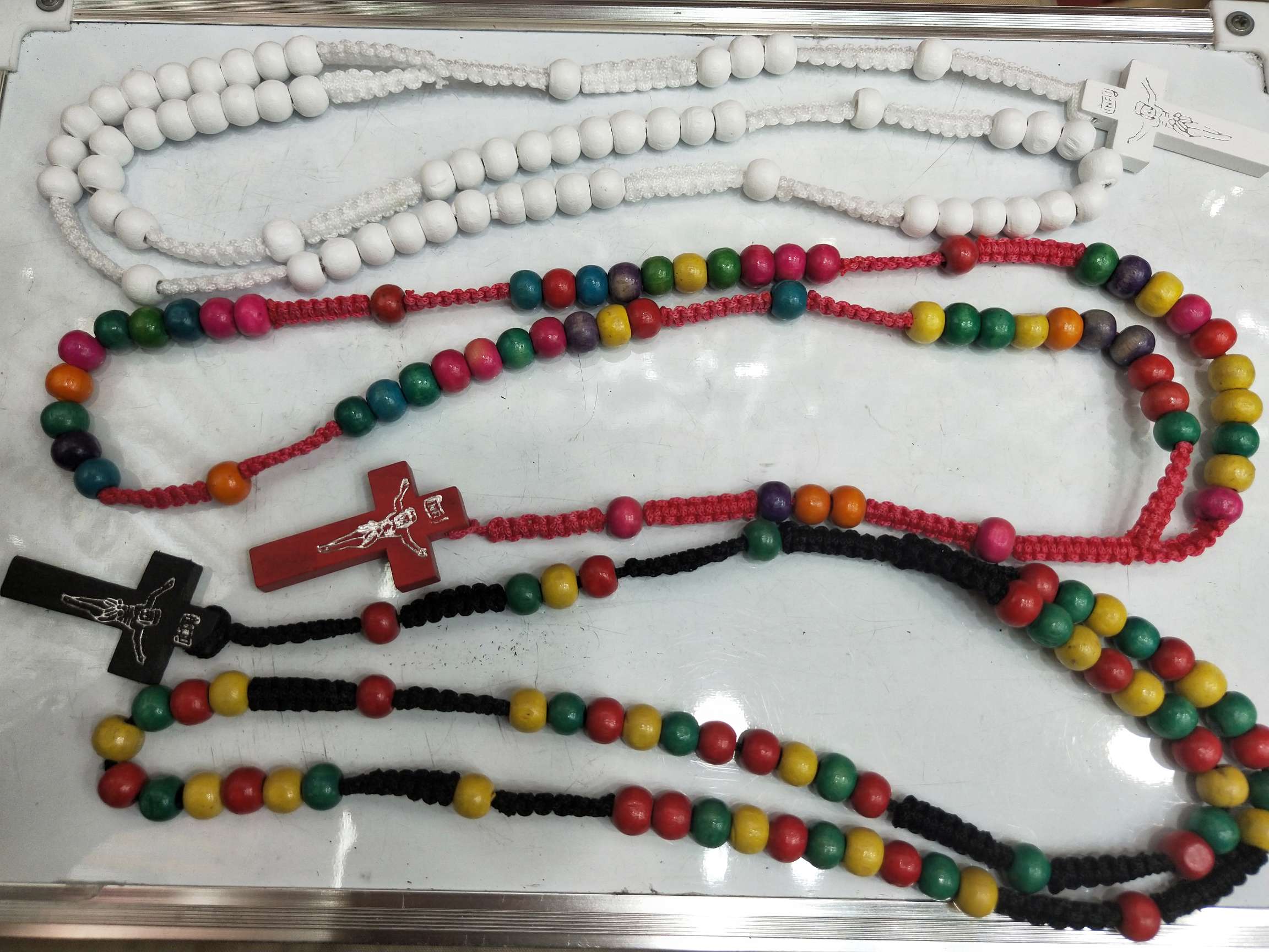 Environmental protection China knot the cross