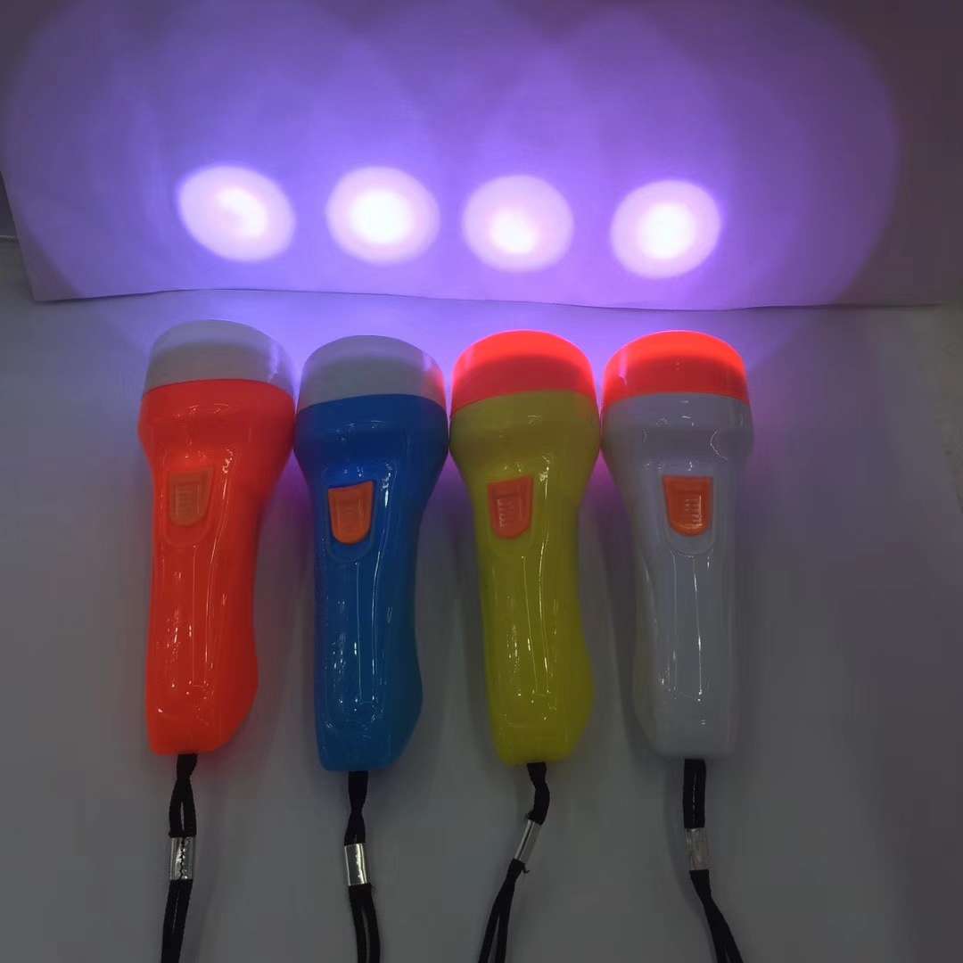 139手电筒
24个一盒
960个一箱产品图