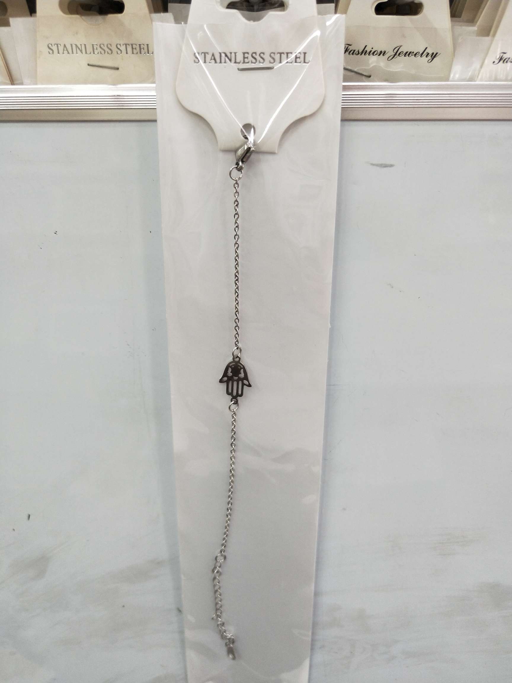 Hand chain bracelet