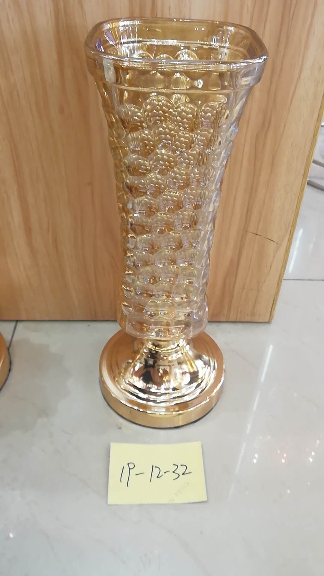 Vase glass handicraft thumbnail