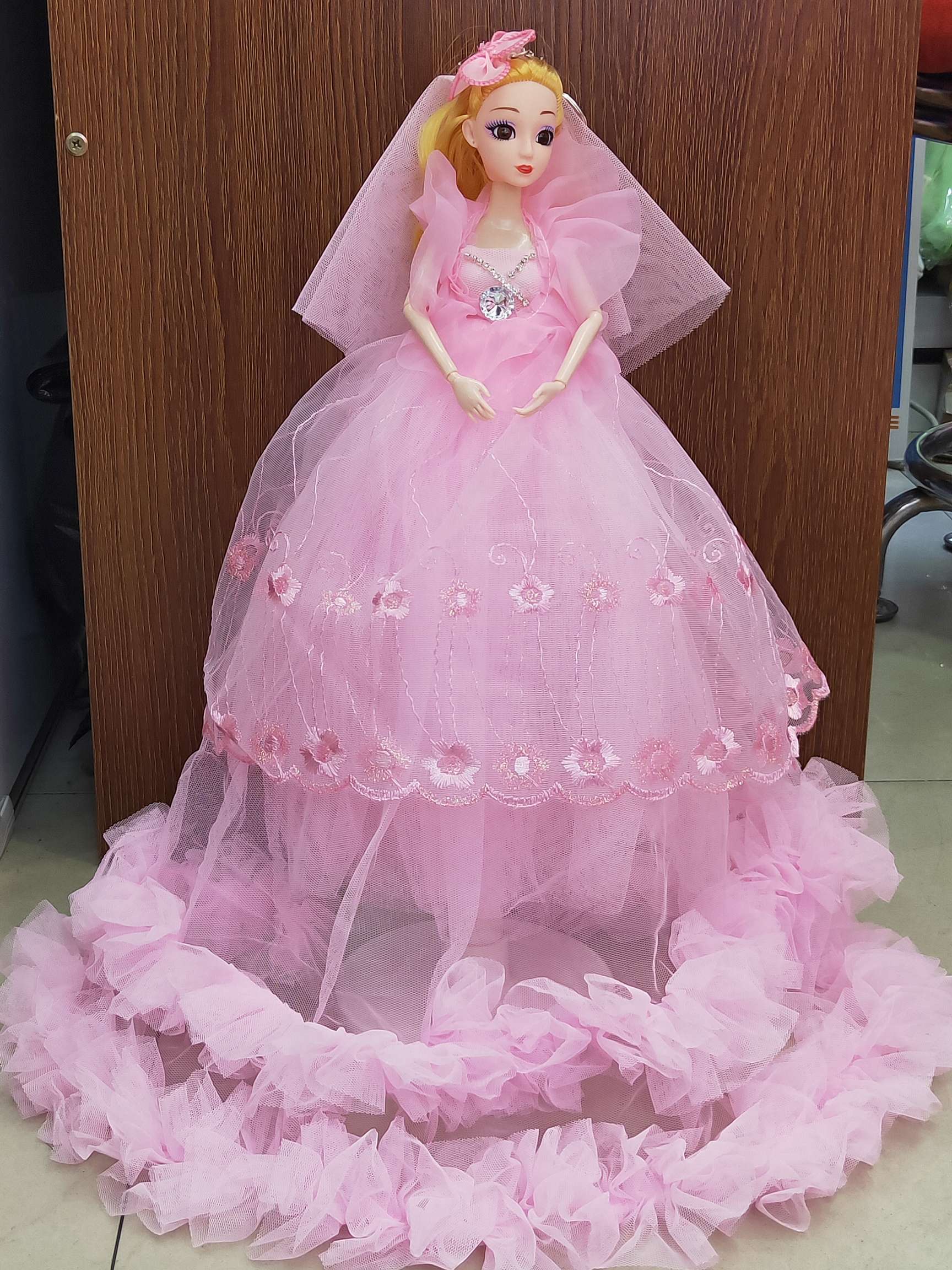 50 cm wedding dress barbie 3 d eyes 👀 movable joints