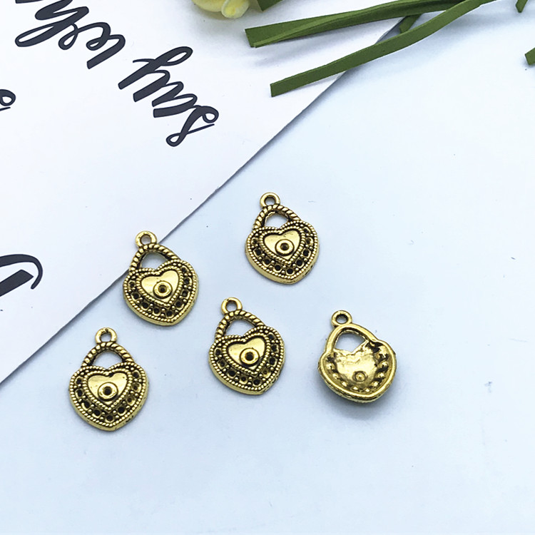 diy heart-shaped bag alloy pendants, earrings, bracelets, necklaces and accessories details Picture
