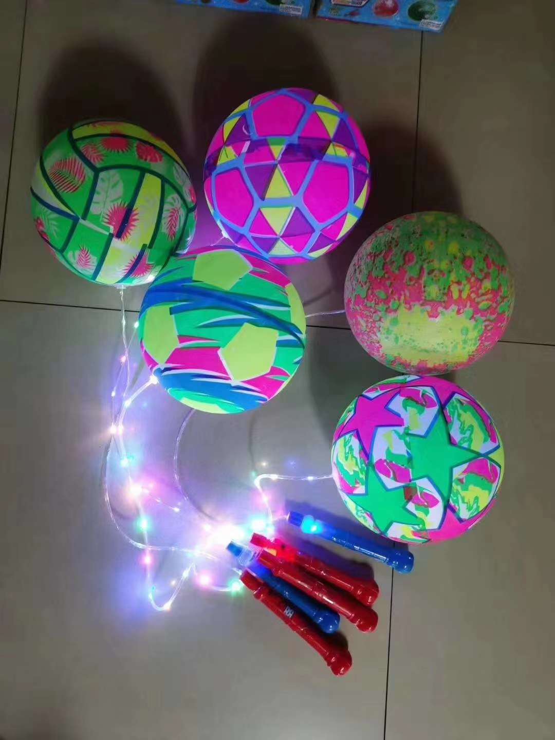 22公分pvc闪光球图