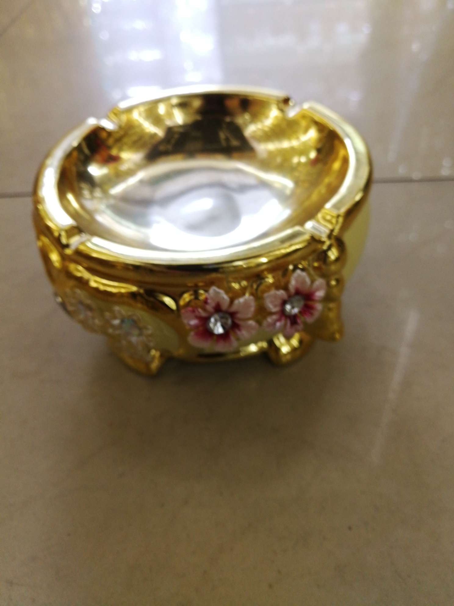 Ashtray 450 Ceramic ornament, ceramic ashtray 1