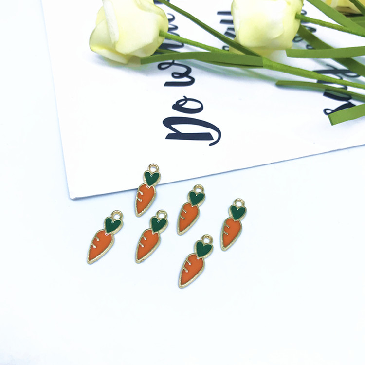 diy decorative accessories: Korean version cute carrot painting oil pendant details Picture