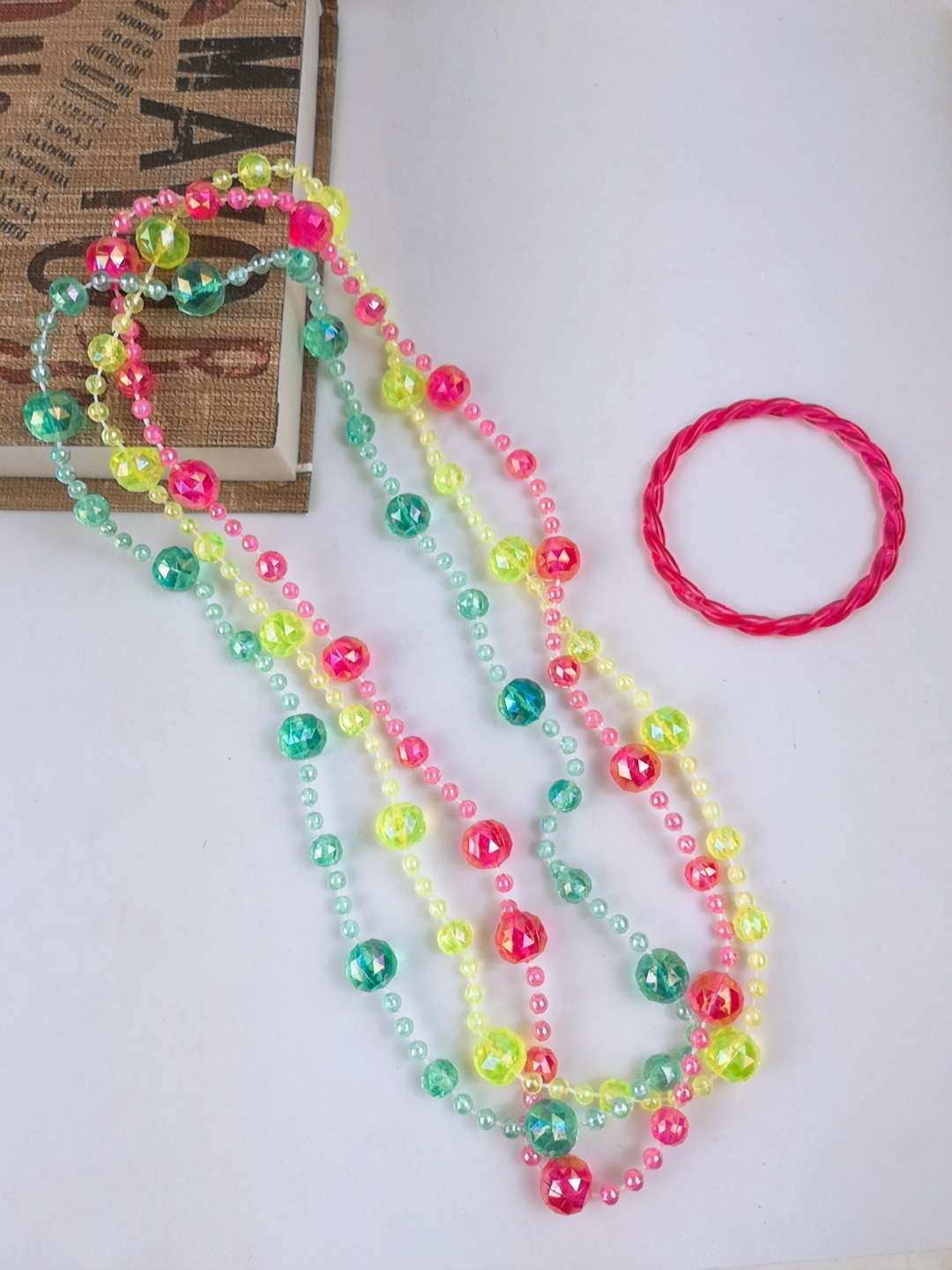 Transparent fluorescent necklace for children thumbnail