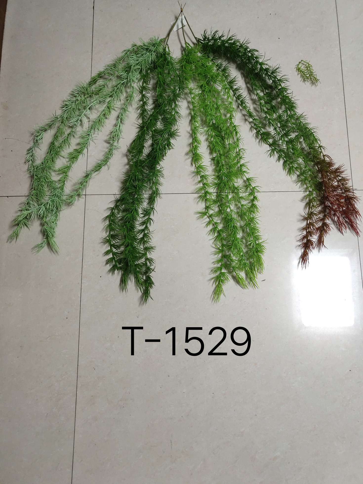 t－1529