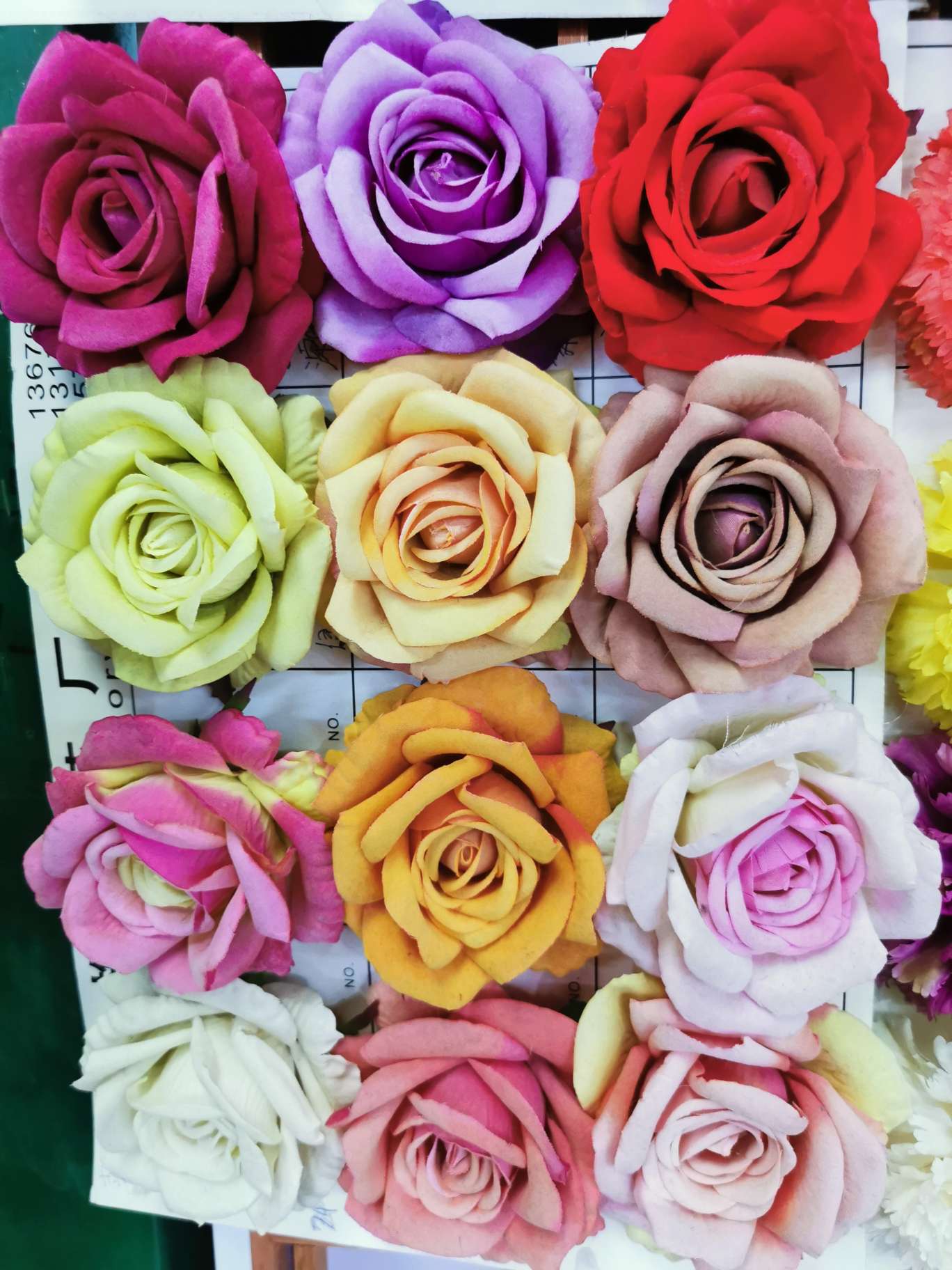 Flowers, flowers, leaves, flowers, flowers, leaves thumbnail