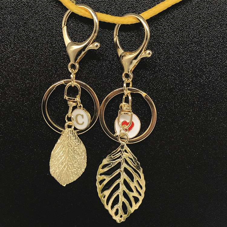 叶子8字钥匙扣挂件 个性汽车锁钥匙扣 书包挂饰 26个字母可挑选