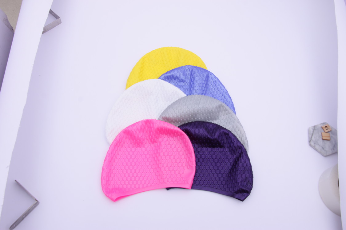 Manufacturers sell new swim caps directly