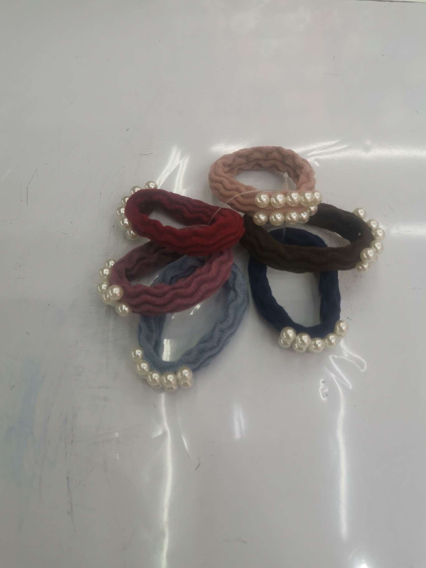 Pearl rubber band thumbnail