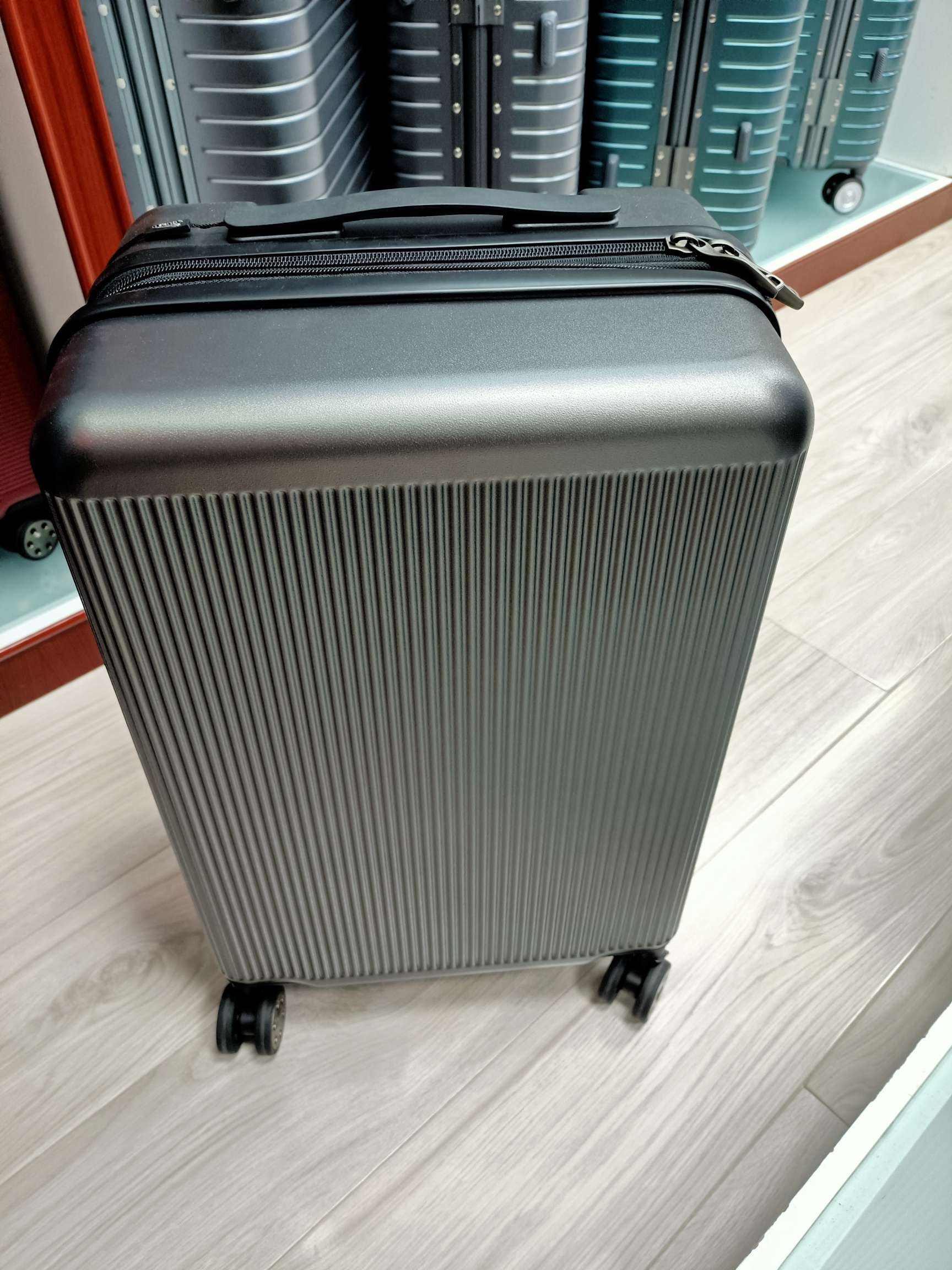 拉杆箱 行李箱  登机箱产品图