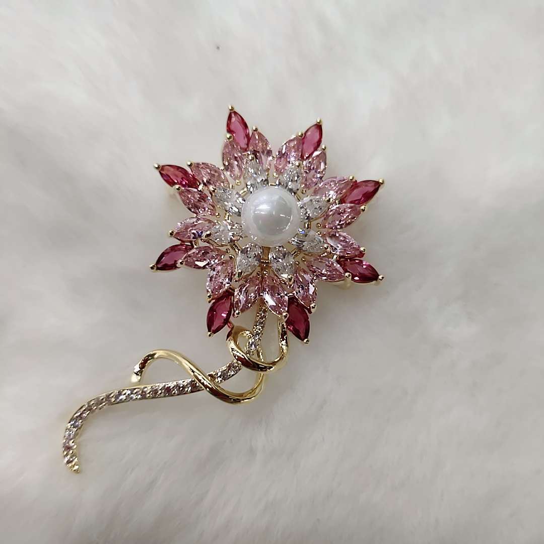 Fashion Korean brooch
