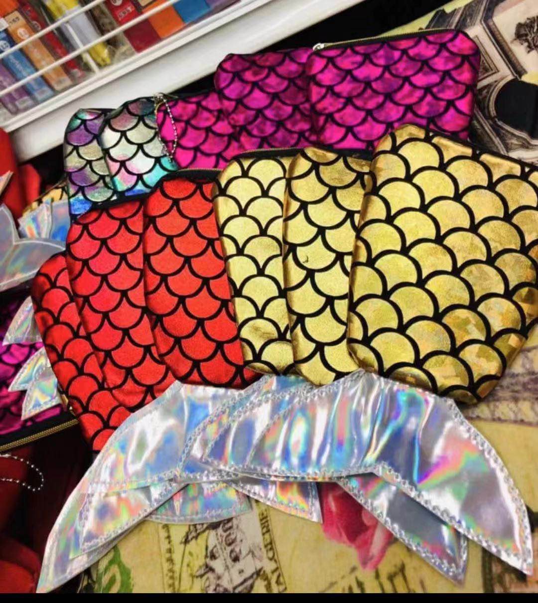 Mermaid crossbody bag details Picture