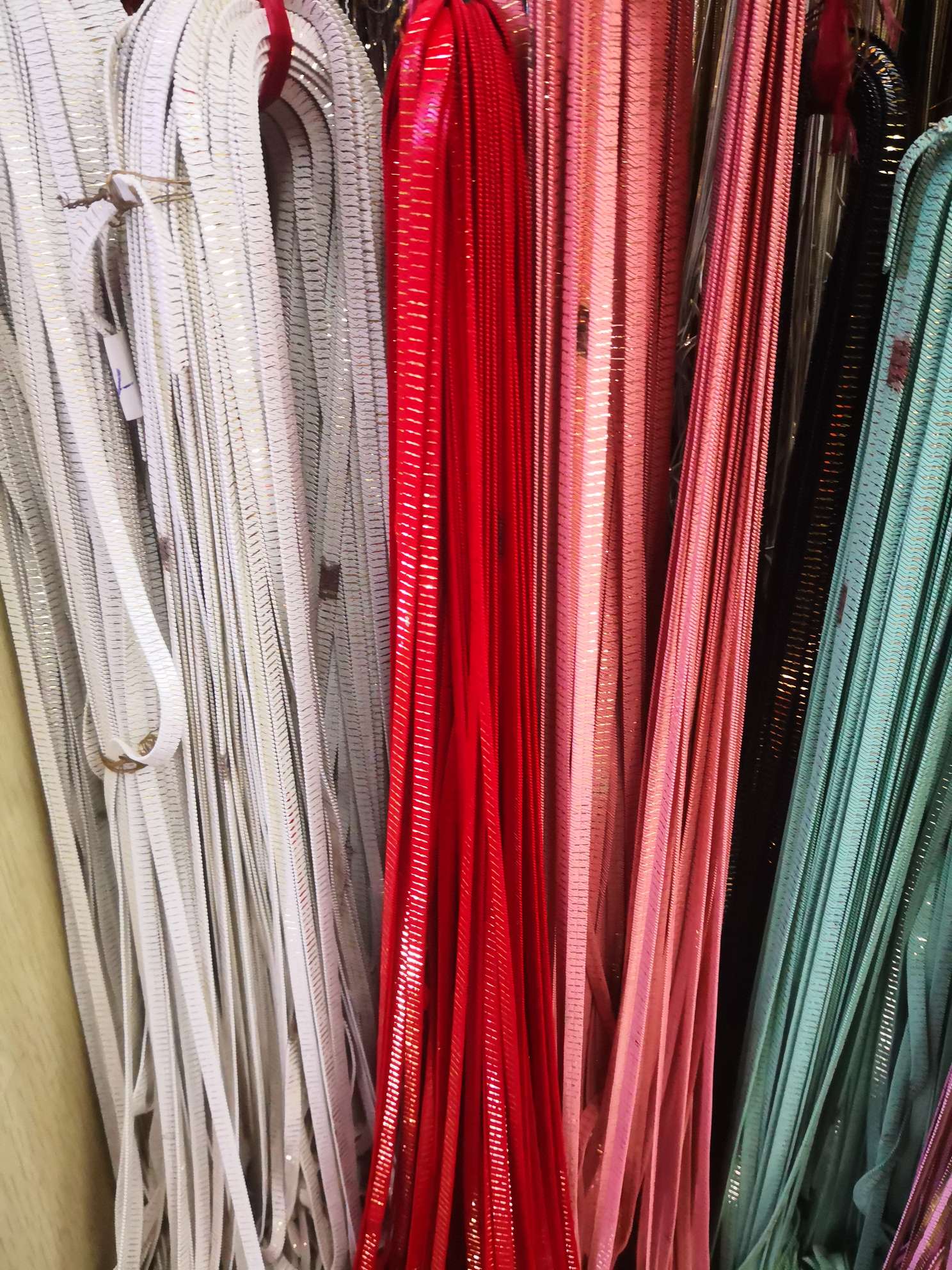 Spd 160 horizontal batch colored European and American style copper chain, available in multiple colors for customization undefined