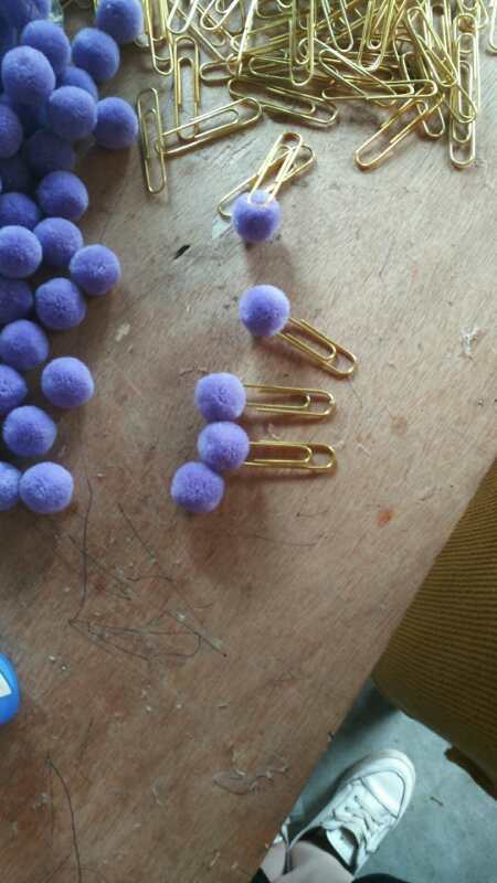 Hairball paper clip, tassel paper clip thumbnail