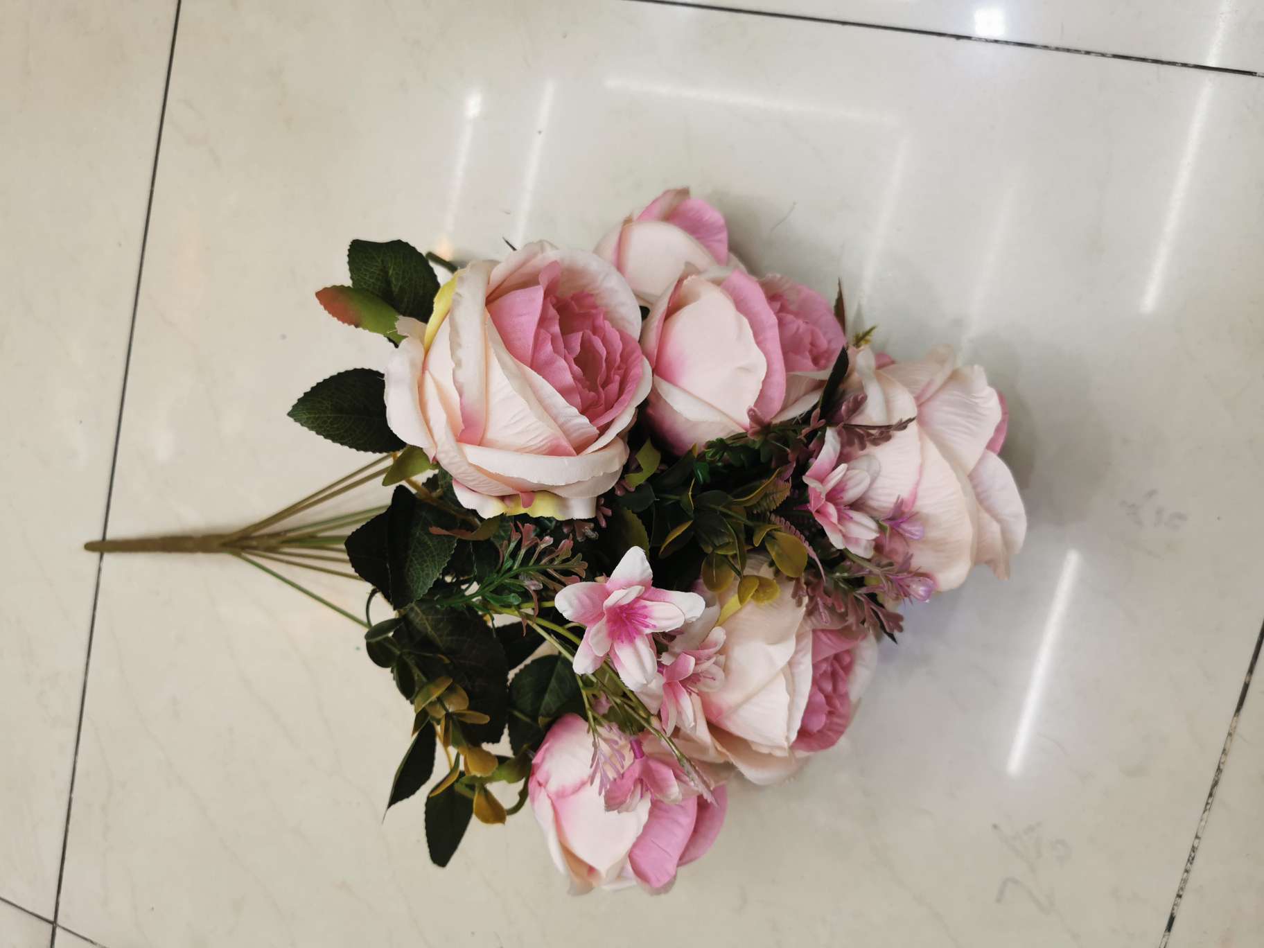 إحدى عشر قطعة